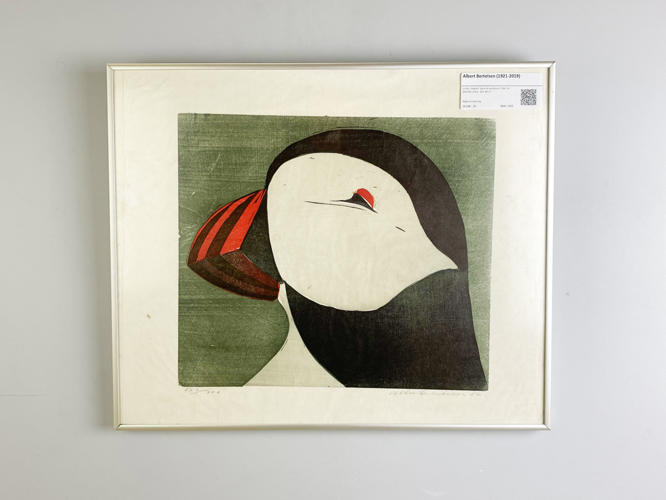 Puffin. Lithograph. Signed and dated 1986. No. 256/300. Sheet size 40 x 48 cm.